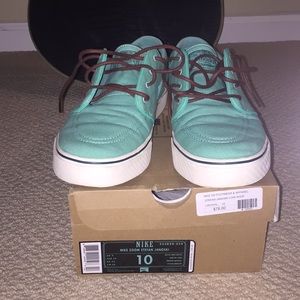 Nike janoski Easter CW small stain 8/10